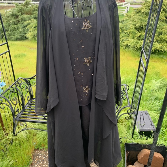 Elegant Long Black Sheer Kimono with Flutter Front,HP25 - Picture 6 of 10